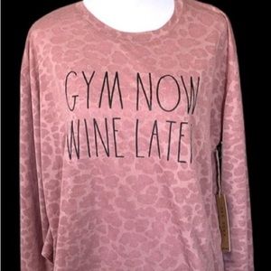 NWT Rae Dunn MED Gym Now Wine Later Boxy Keyhole Split Back Pullover Thumbholes